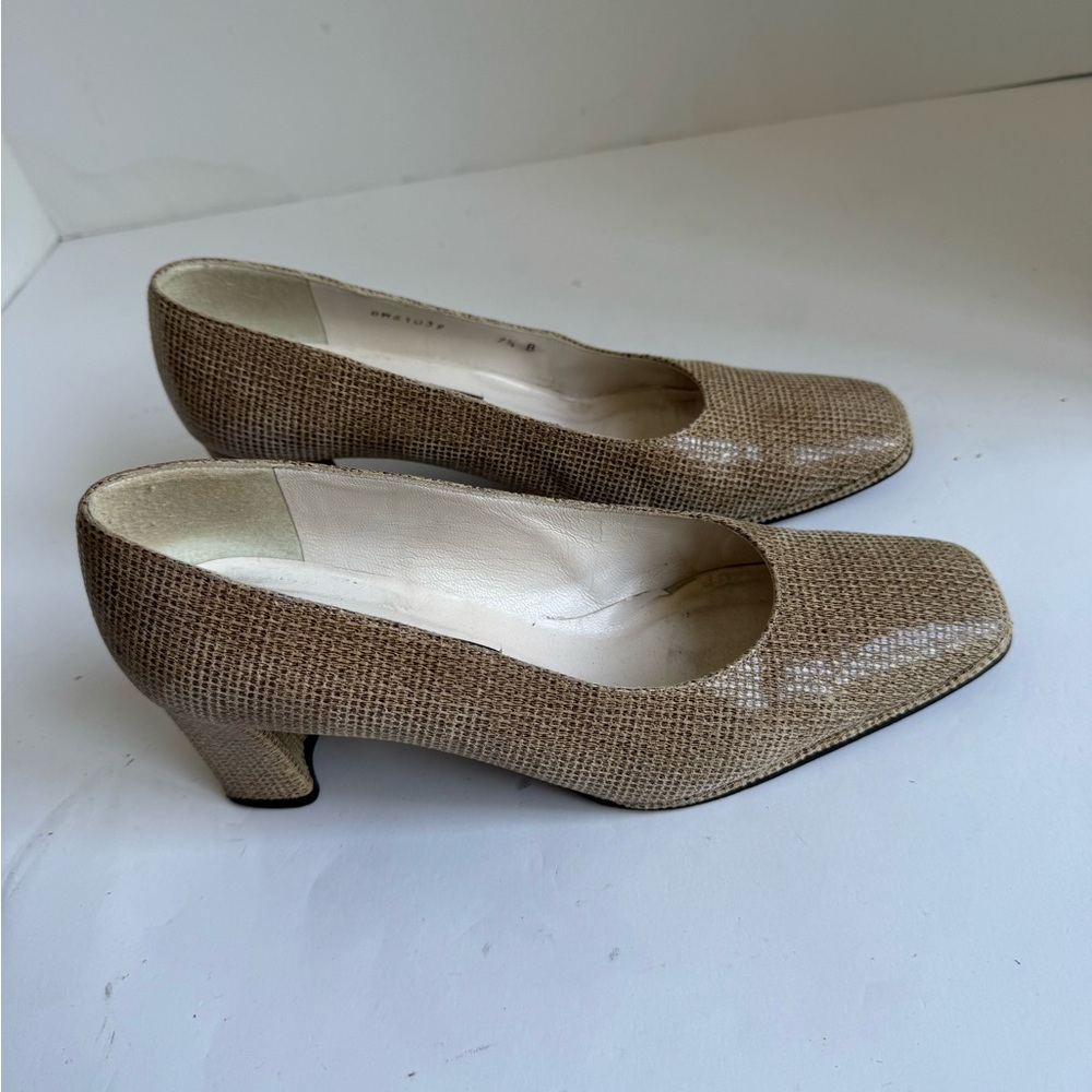Stuart Weitzman Diamondback Snakeskin embossed leather Shoes/Pumps. Size 7.5 - Picture 8 of 15